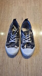 Chlapecké tenisky do haly č. 31