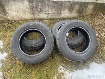 Prodám pneu