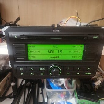 ŠKODA DANCE MP3 AUTORADIO FABIA II ROOMSTER