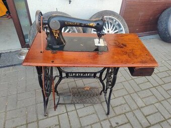 Šicí stroj Singer