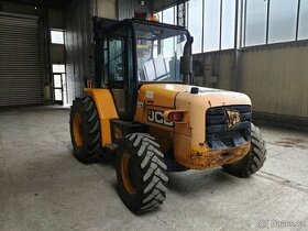 Terénní vysokozdvižný vozík JCB 930