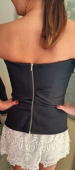 Dámský korzet do společnosti