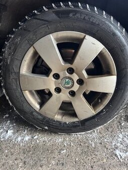 4x Celoroční pneu 195/60 r15 A/S Windforce catchfors DOT3124