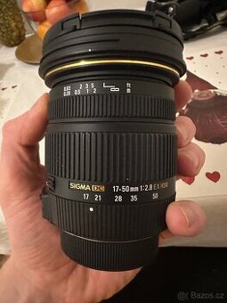Sigma 17–50 mm f/2.8 EX DC HSM – světelný zoom (APS-C)