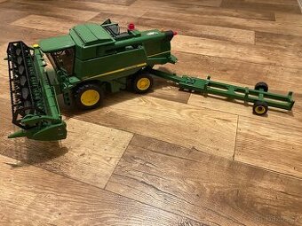 Kombajn John Deere