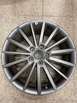 Alu kolo Turini 18" Octavia III