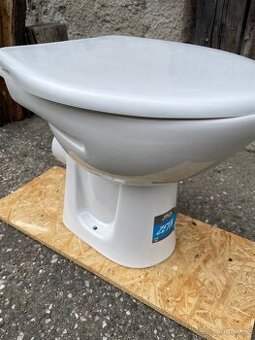 Prodej wc klozetu