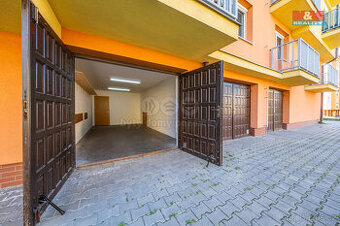 Prodej garáže, 19 m², Čelákovice, ul. Volmanova