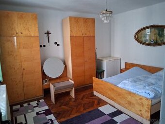 Obývací stěna a ložnice - 1