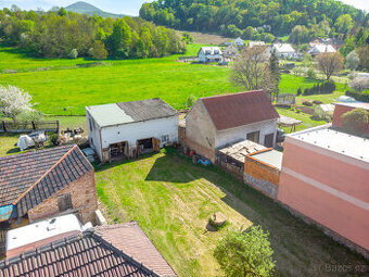 Prodej pozemku se stodolou v obci Rtyně nad Labem