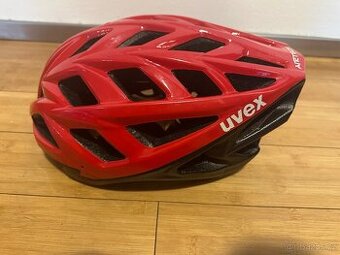 Bikova / cyklisticka helma UVEX Airtech