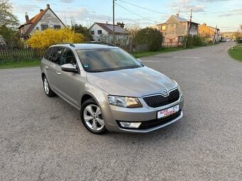 Octavia combi 3 1.4 tsi 103 kw elegance krásný stav