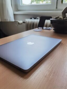 Macbook air M1 - 1