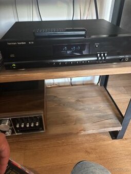 Tesla,Harman kardon