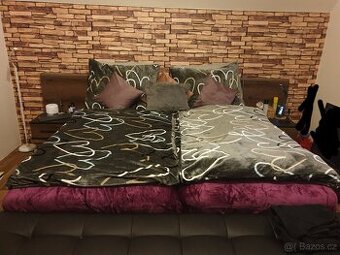 Postel 180x200 + lavice s úložným prostorem