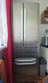 ARISTON HOTPOINT E4D - NEREZOVÁ AMERICKÁ LEDNICE MRAZNIČKA