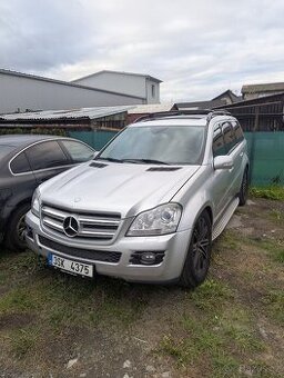 Mercedes-Benz GL450 4Matic, 4,7 V8 250kw, benzín + LPG