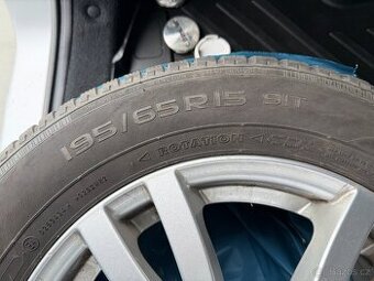 Prodám zimní sadu alu kol Hyundai i30 5x114,3 195/65 R15 8mm