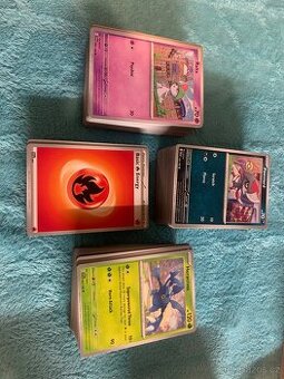 Pokemon karty 300+50 ks