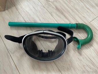 Retro potápěčská brýle a šnorchl