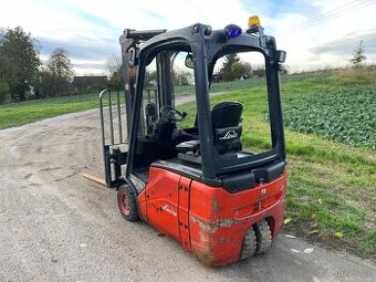 Vysokozdvižný vozík Linde E15-01 386