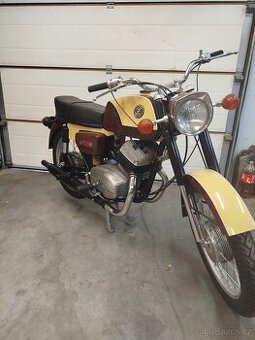 Jawa ČZ 471 smolik