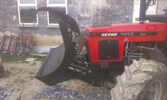 Lehký rampovač s přichytávacím zubem