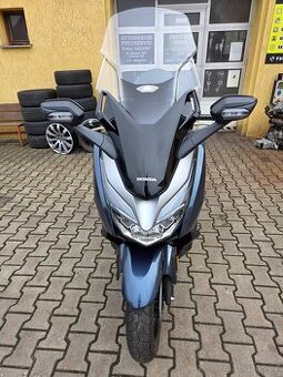 Prodám skutr Honda Forza 300