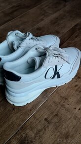 Dámské tenisky Calvin Klein, vel 40
