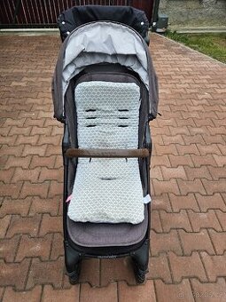 VALCO BABY Sport Trend 4 Black Charcoal kočárek