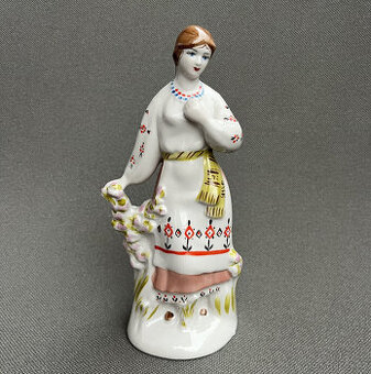 Sběratelská soška Dívka v kroji 23 cm, Polonne USSR