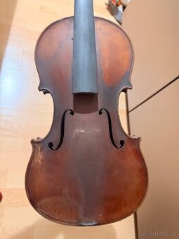 Koupím staré smyčcové nástroje