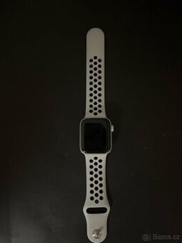 Apple Watch series 5 nike edition 44mm