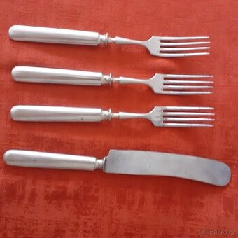 starožitný jídelní příbor "SOLINGER STEEL" + 2x vidlička