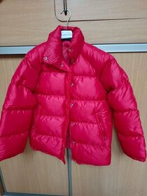 damska perova bunda cervena