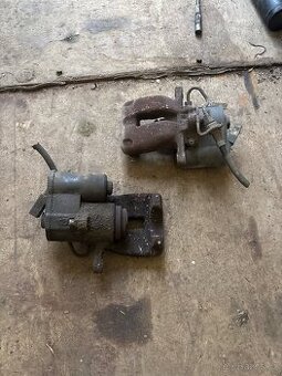 Vw passat b6 zadni brzdove trmeny