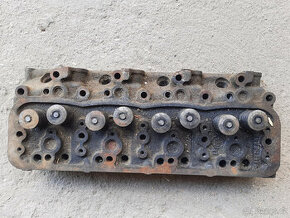 Toyota Land Cruiser 40 - hlava motoru