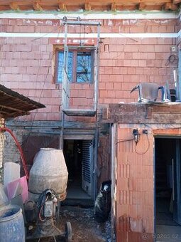 Plošina -stavební výtah