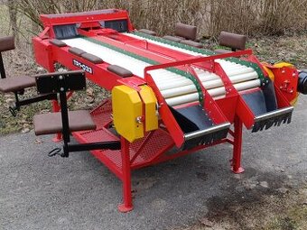 INSPEKČNÍ VÁLEČKOVÝ STŮL na brambory, cibuli apod.