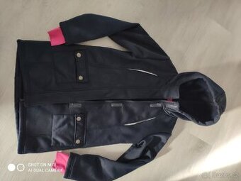 Softshellový kabát