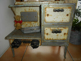 KAMÍNKA - STAROŽITNOST - STARÁ HRAČKA PRO DĚTI