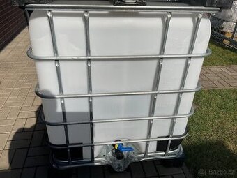 Nádrž na vodu 1000l IBC