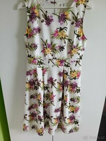 Dámské šaty letní 40/42