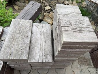 Dlažba - imitace dřeva prkno 25x50x5cm + 25x25x5cm