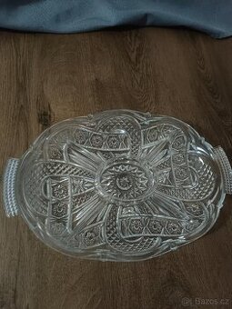 Stará skleněná mísa