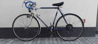 Silniční retro kolo bicykl Favorit s blatníky a dynamem