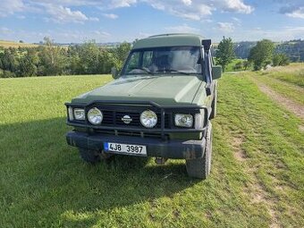 Nissan patrol wagon HR G260