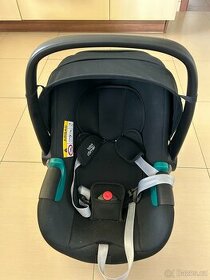 Autosedačka Baby-Safe 3 i-Size + Flex Base 5Z - 1