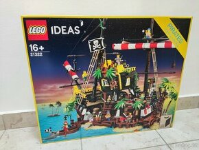 LEGO Ideas 21322 Zátoka pirátů z lodě Barakuda - 1