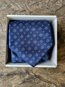 Nová kravata Hedva